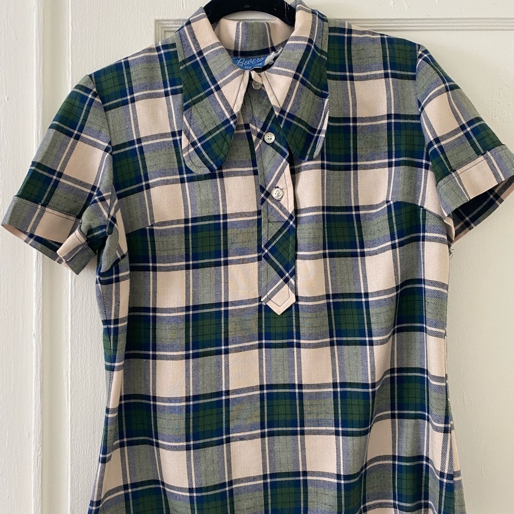 VINTAGE Adorable 70s Plaid Puppy Dog Ear Collar Shirt